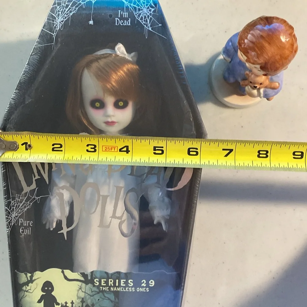 Living Dead Dolls She Who Walks The Night